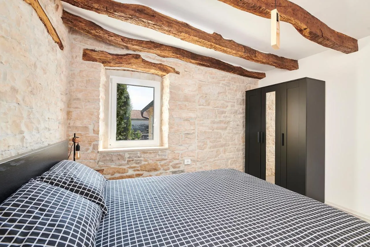 Holiday Home Casa Dei Nonni With Bicycles Included Oprtalj
